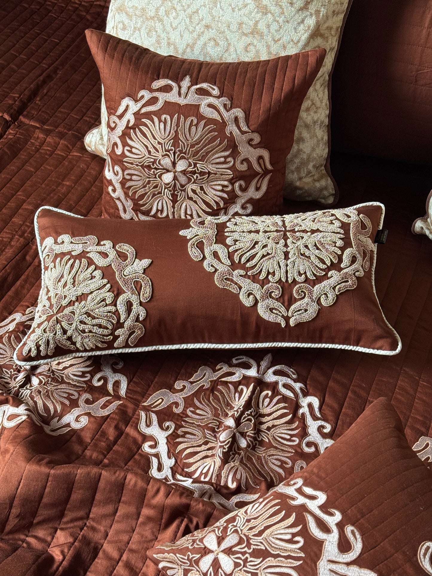 The Rust Rosewood Bedding Set
