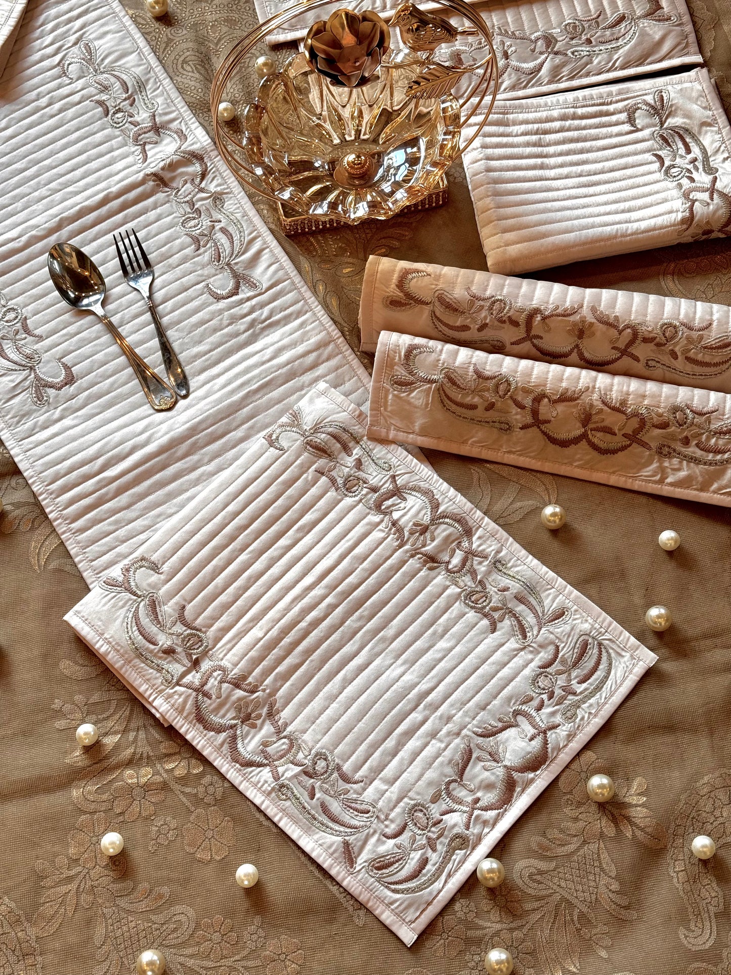 THE MATILDA DINING SET