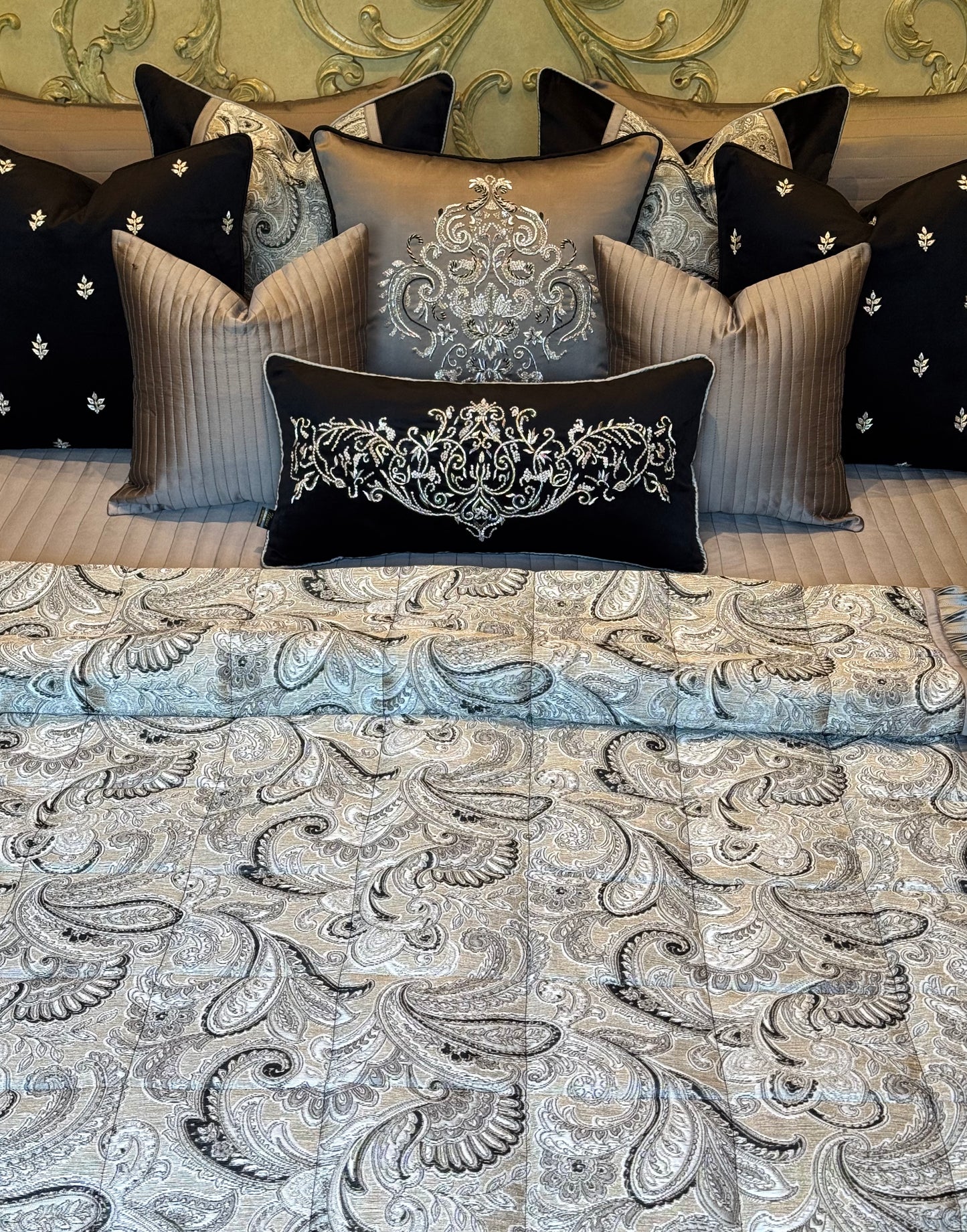 The Opulent Paisley Quilt Set