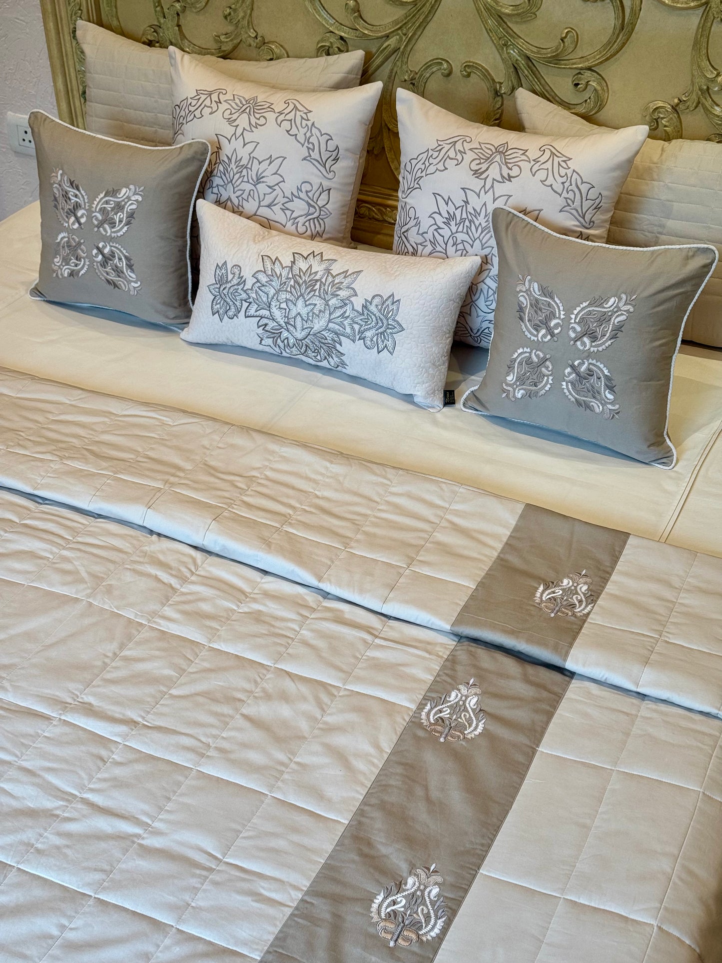 The "When In Rome" Quilt Set