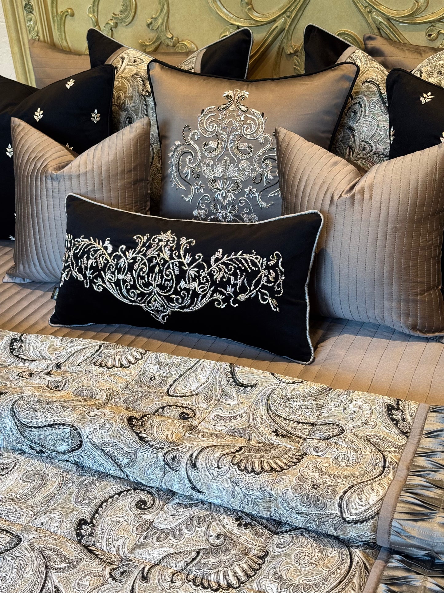 The Opulent Paisley Quilt Set