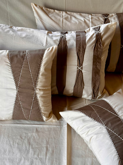 THE BEIGE PLEAT BEDSHEET