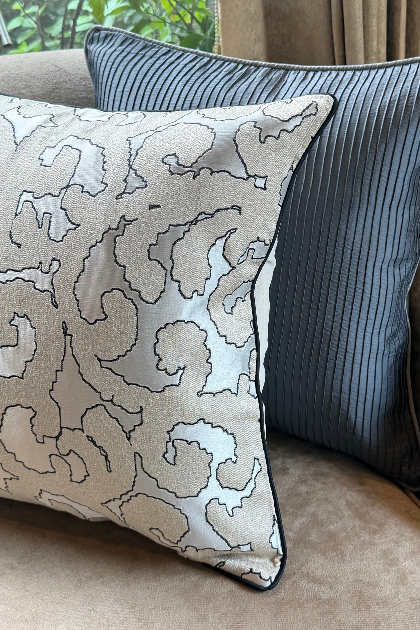 The Silver Contour Cushion Cover