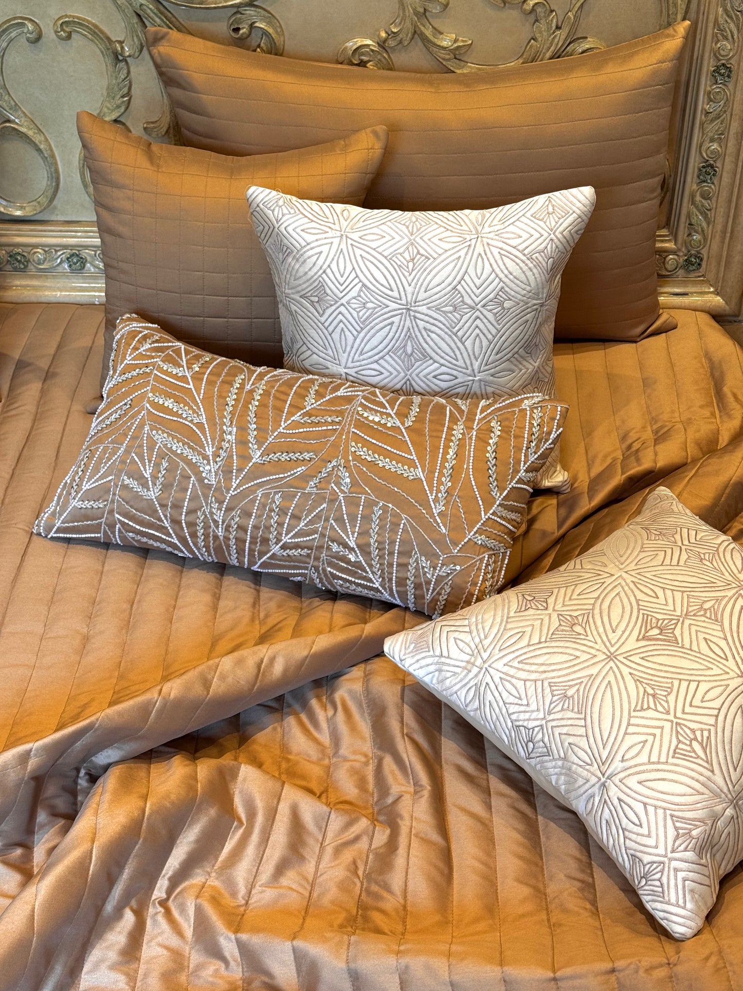 The Gold Leaf Bedding Set