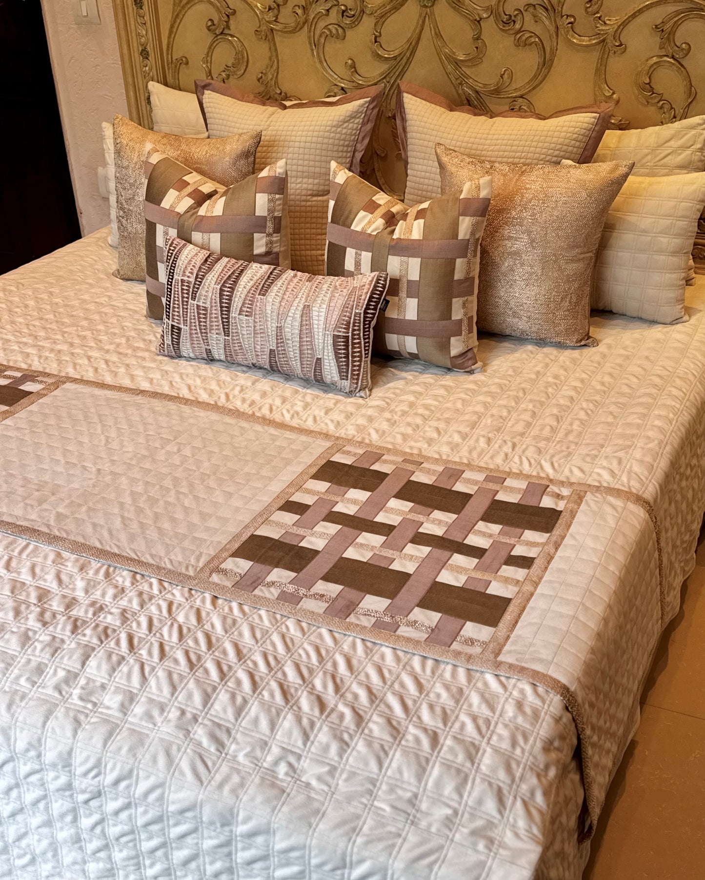 The Maison Échelon Bedding Set