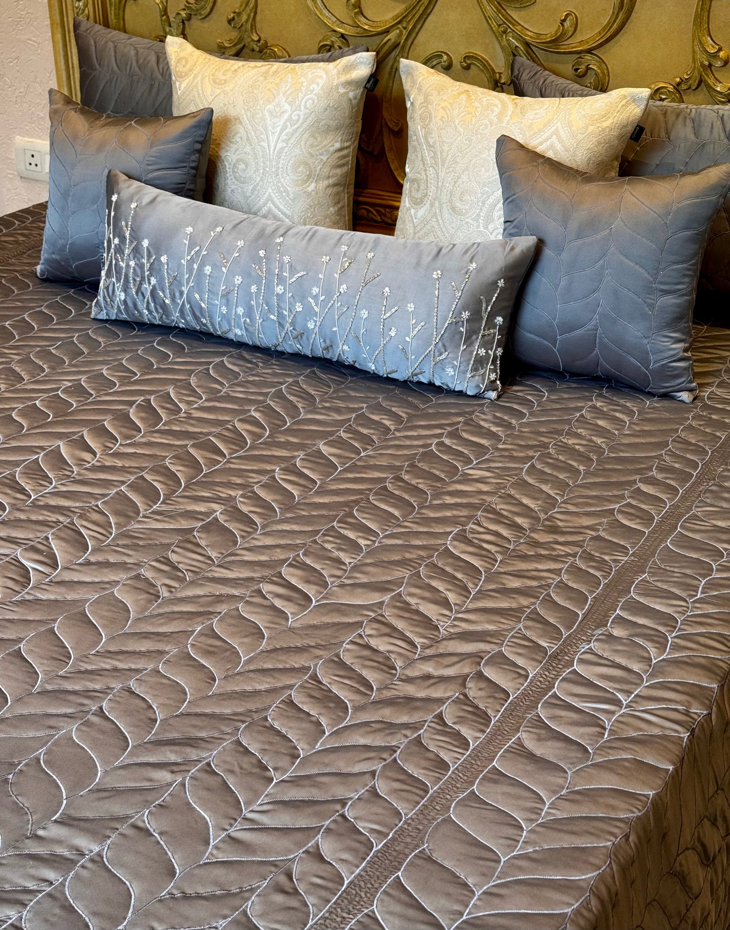 The Grey Pure Satin Pinnacle Bedding