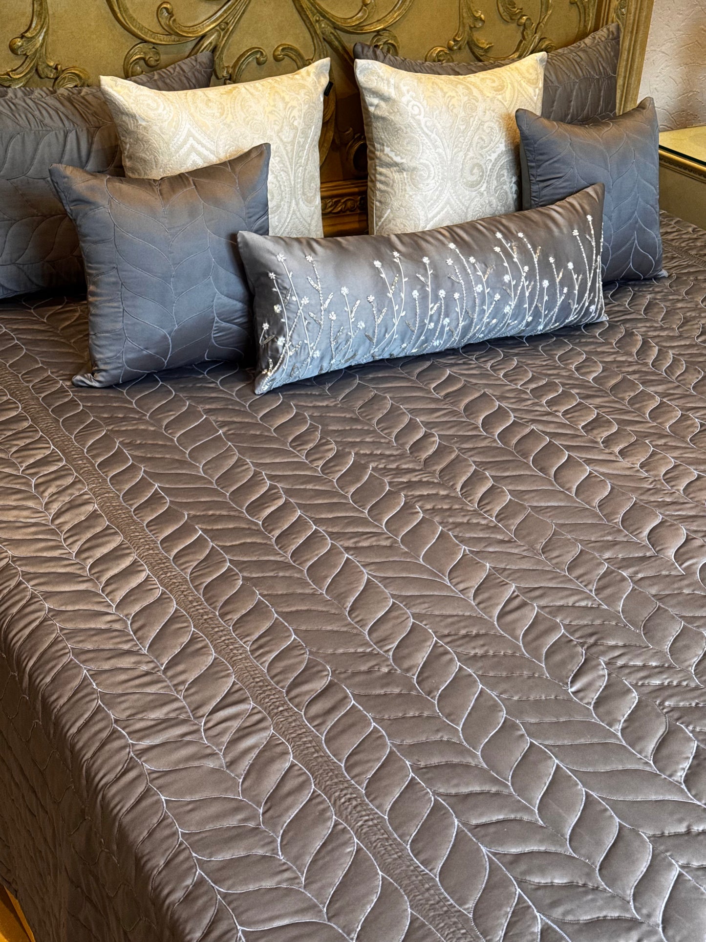 The Grey Pure Satin Pinnacle Bedding