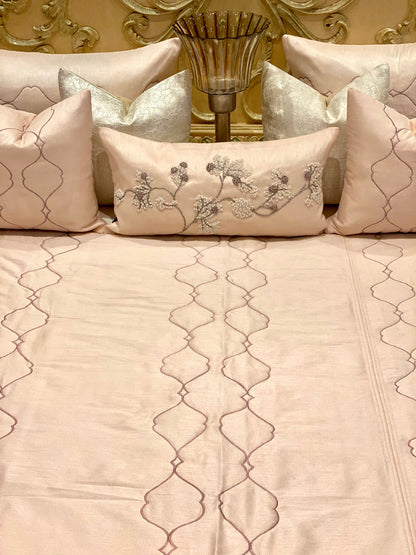 THE CHERRY BLOSSOM BEDDING SET