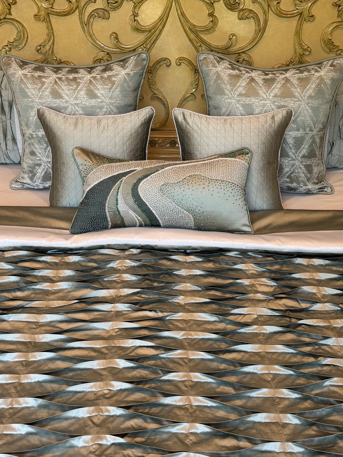 The Sage Pleat Quilt Set