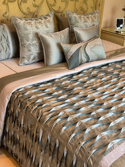 The Sage Pleat Quilt Set