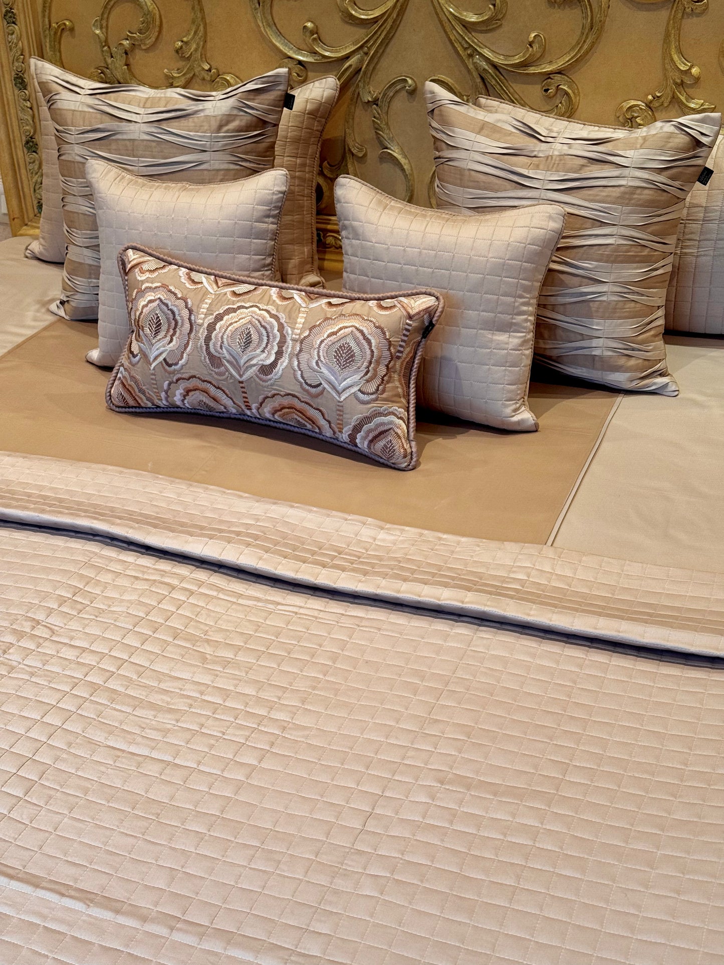 The Beige Hour Bedding Set