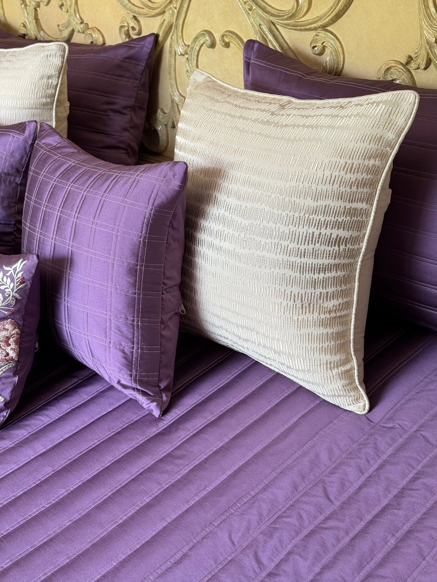 The Purple Frosted Bloom Bedding Set