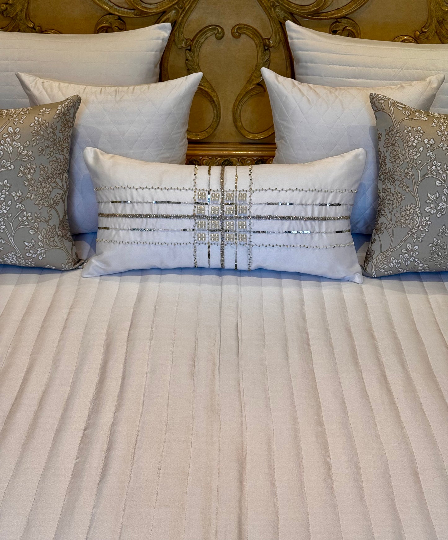 The Dusty White Bedding Set