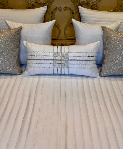 The Dusty White Bedding Set