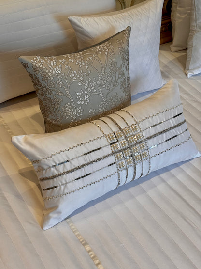 The Dusty White Bedding Set