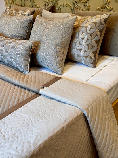 The Gold Crescent Bedding Set