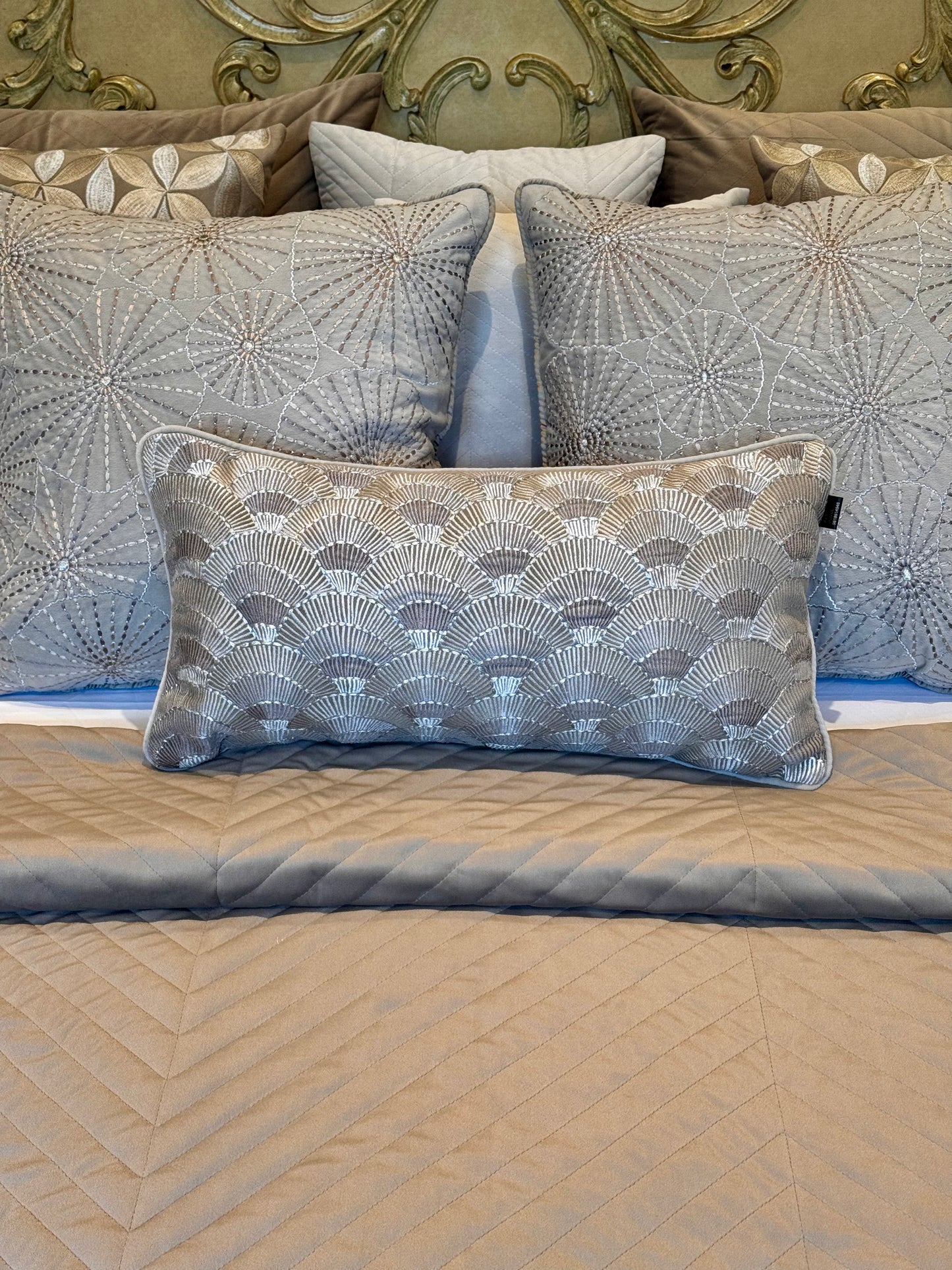 The Gold Crescent Bedding Set