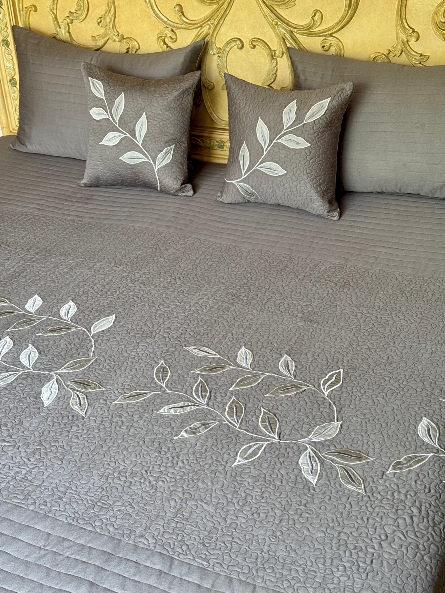 The Cotton Grey Leaf Bedding Set