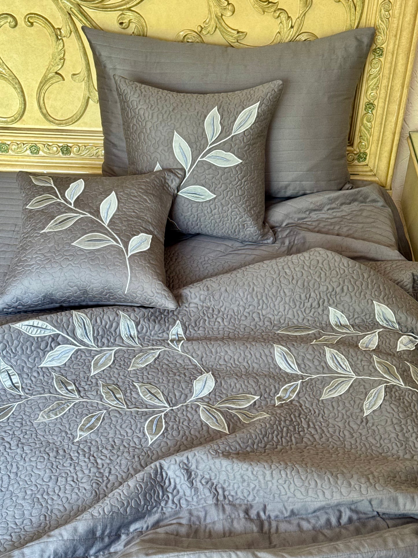 The Cotton Grey Leaf Bedding Set