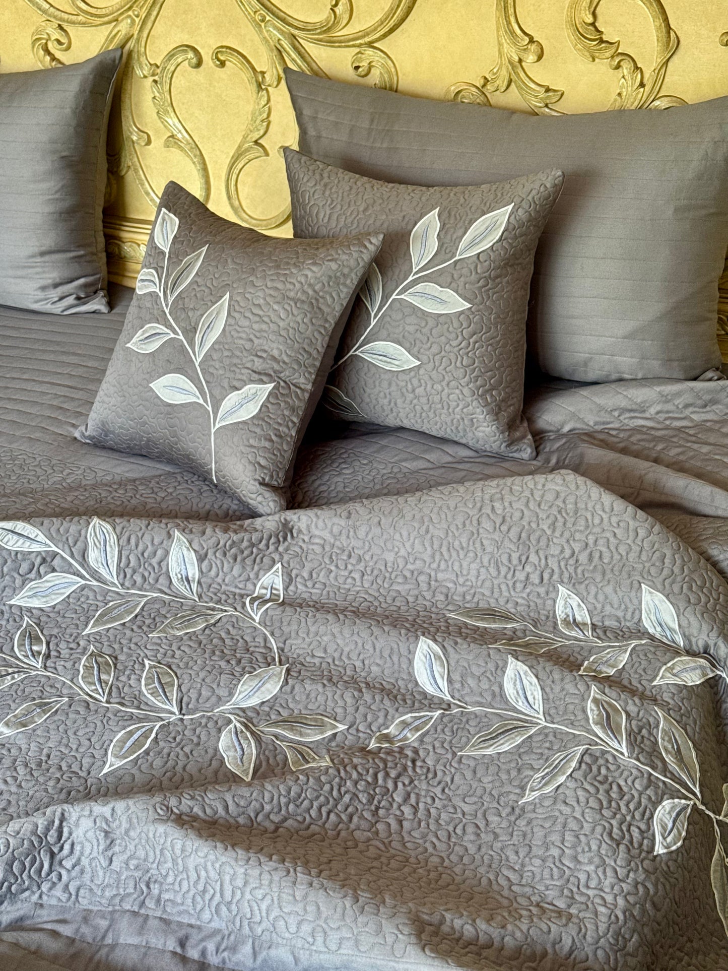 The Cotton Grey Leaf Bedding Set