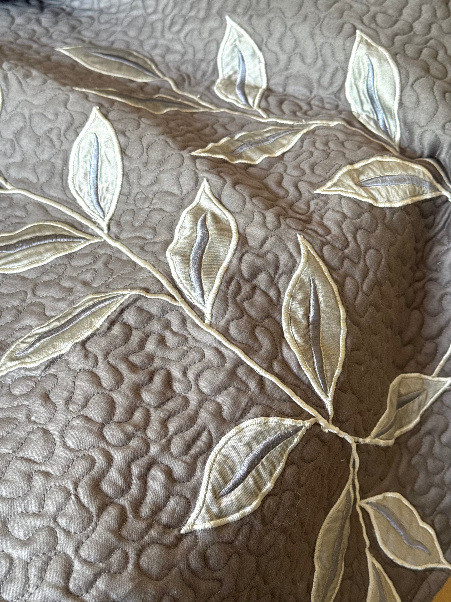 The Cotton Grey Leaf Bedding Set
