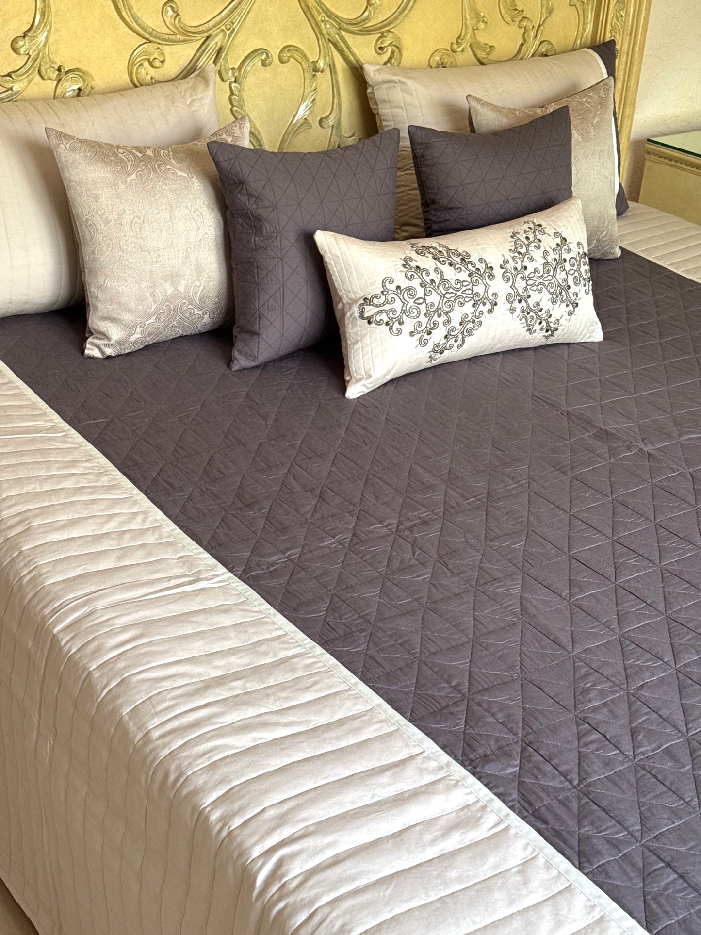 Beige & Brown Cotton Bedding Set