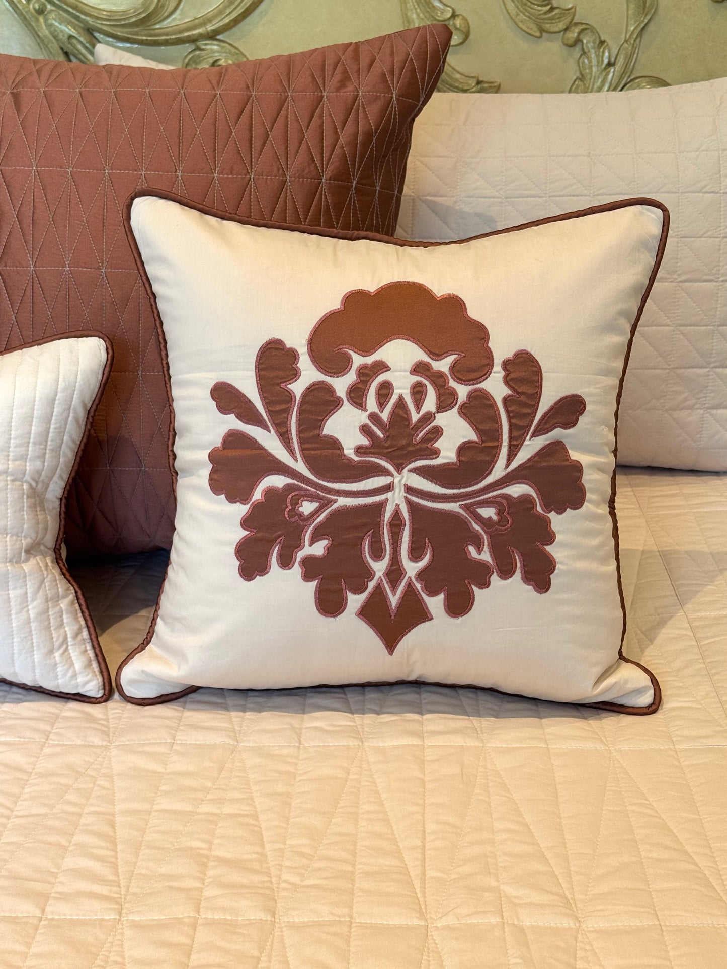 The Cotton Cinnamon Manor Set