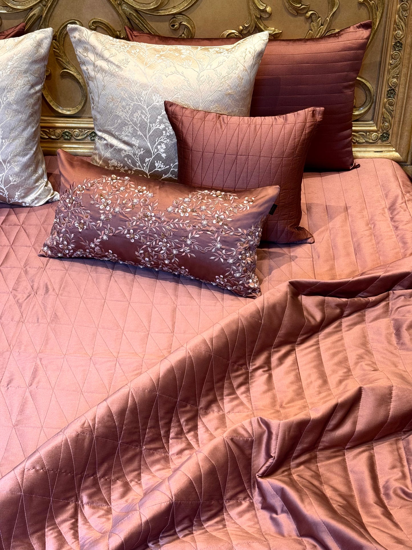 The Rosé Heirloom Bedding Set