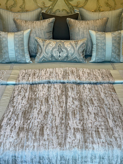 The Azure Palazzo Quilt Set