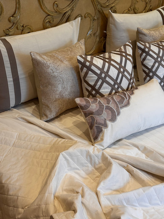 The Cotton Beige Seashell Bedding Set