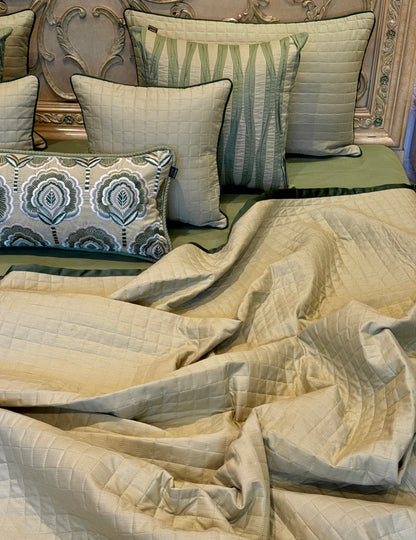 The Green Hour Bedding Set