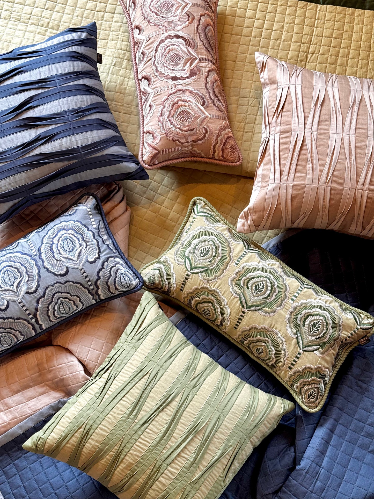 The Green Hour Bedding Set