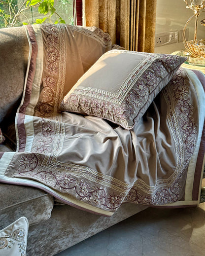 The Duchess Throw