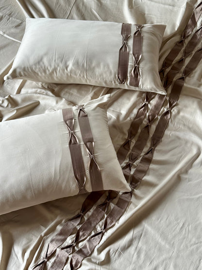 The Pearl Pleat Bedsheet