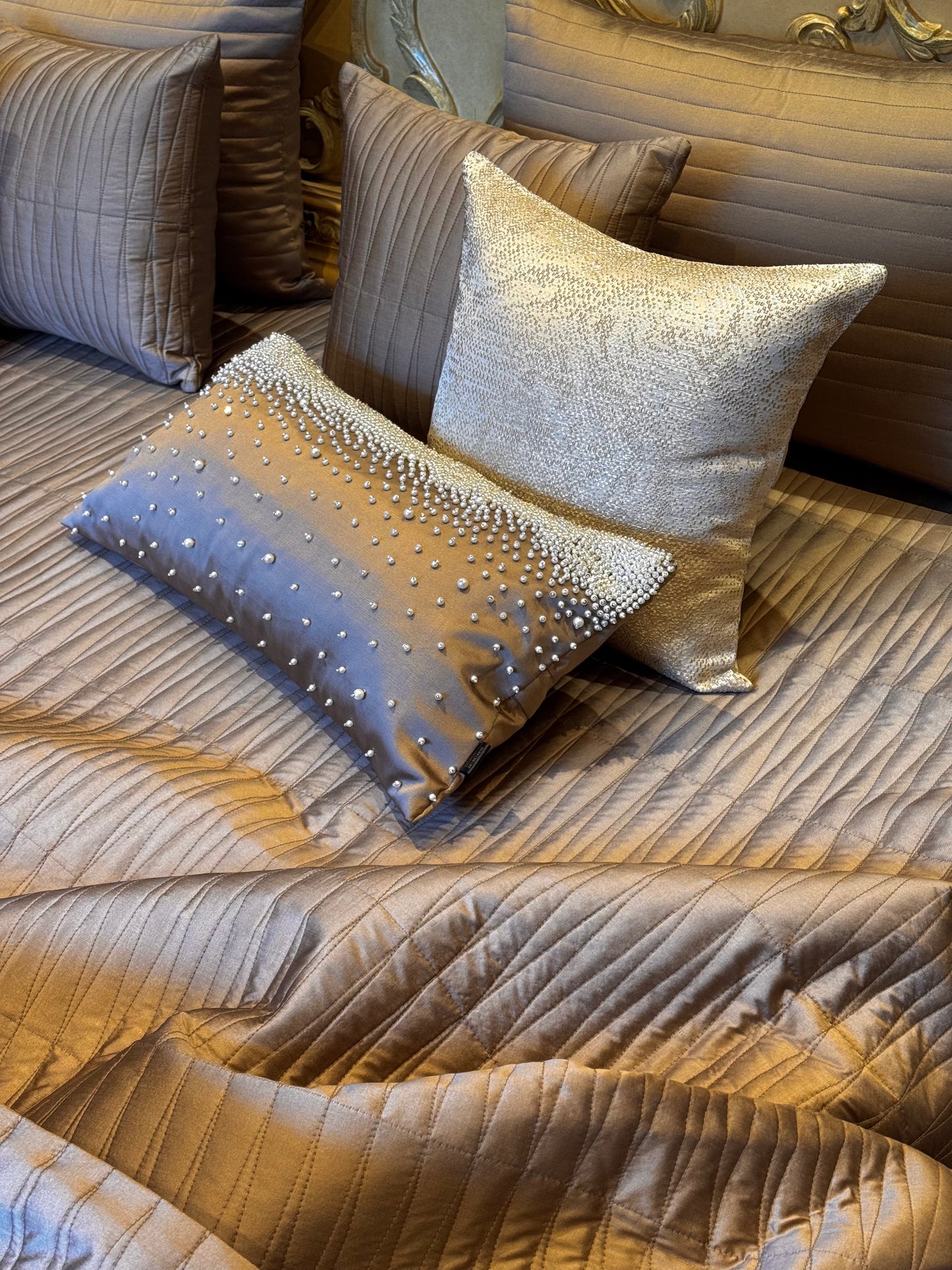 The Dusty Brown Bedding Set
