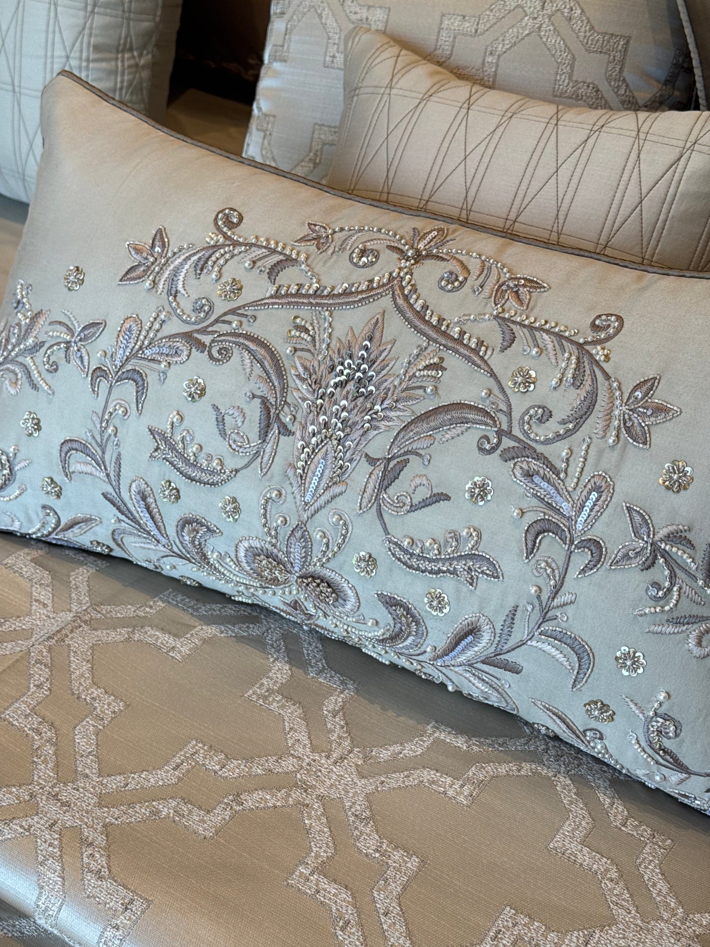 The Champagne Star Duvet Set