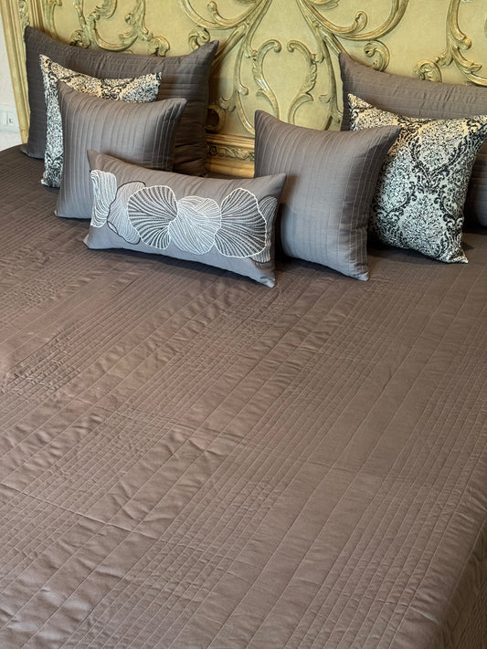 The Soft Grey Ocean Bedding Set