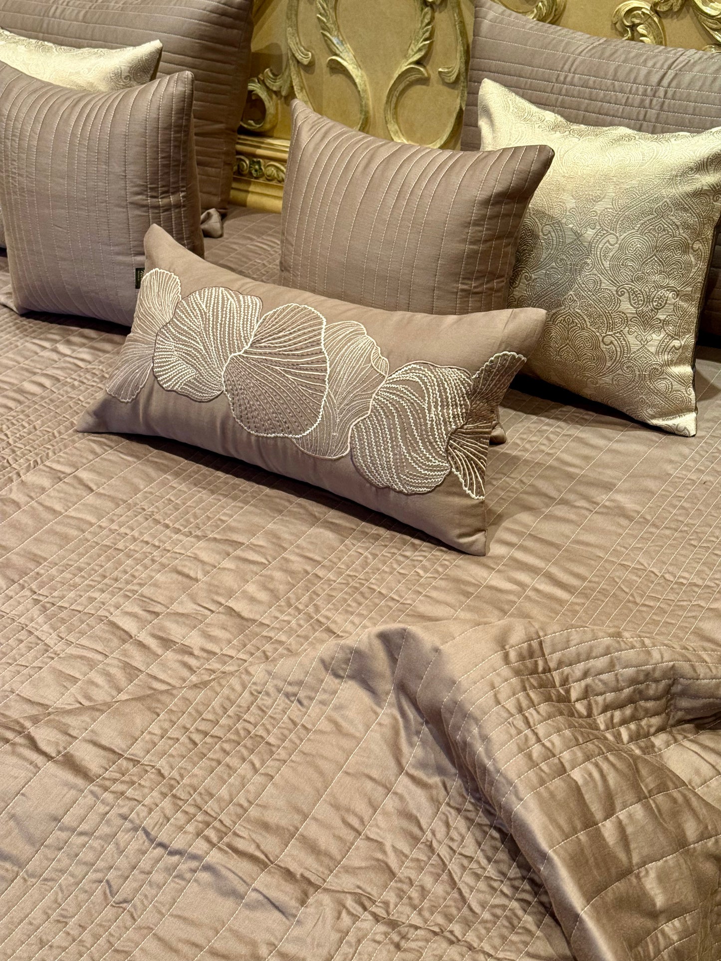 The Soft Brown Ocean Bedding Set