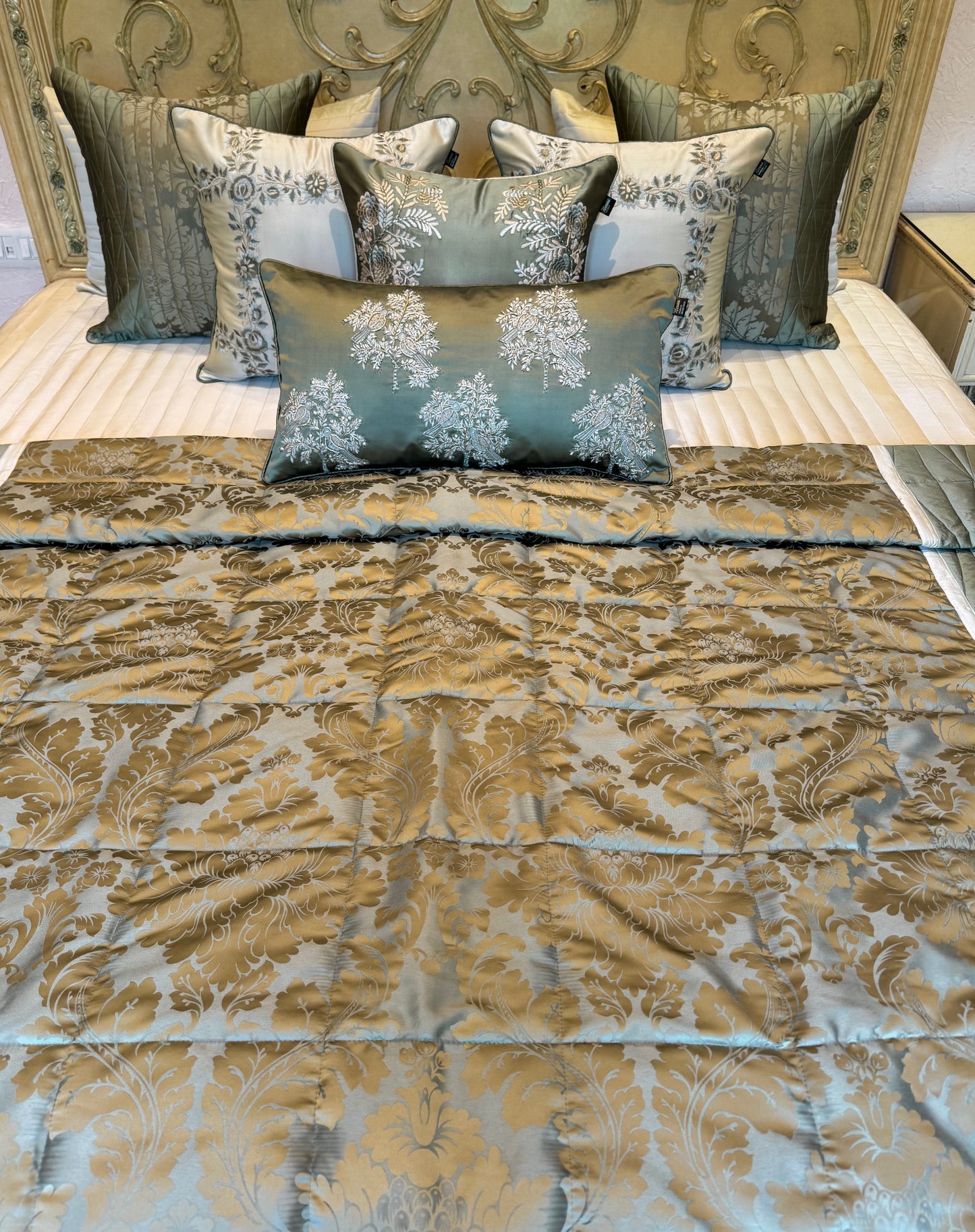 The Sage Merlot Quilt Set