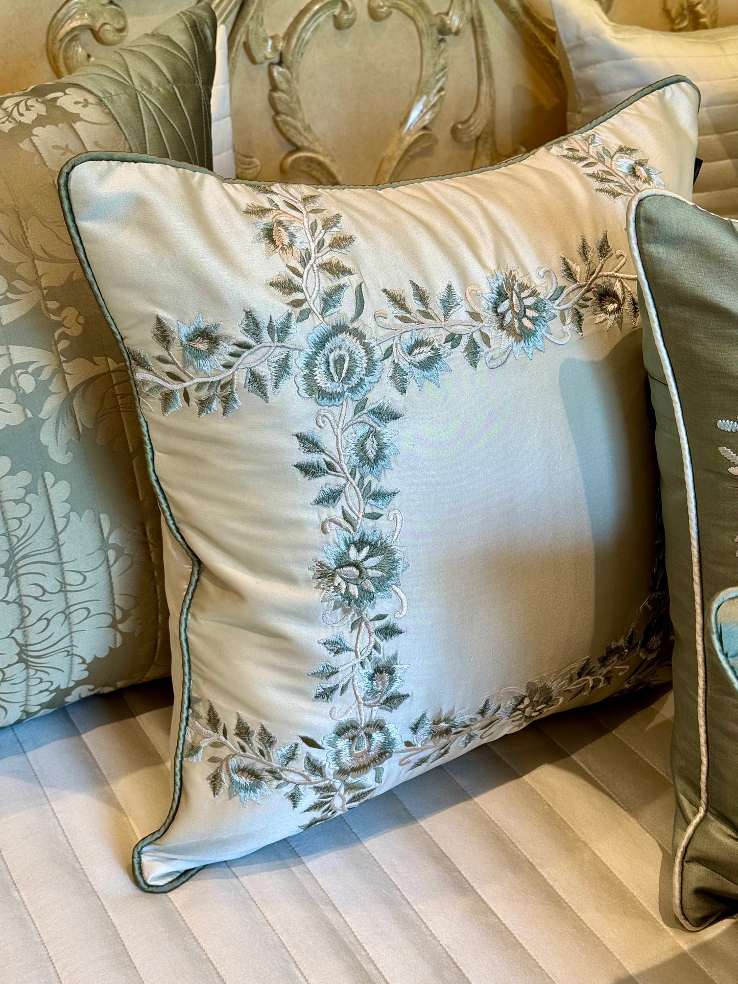 The Sage Merlot Quilt Set