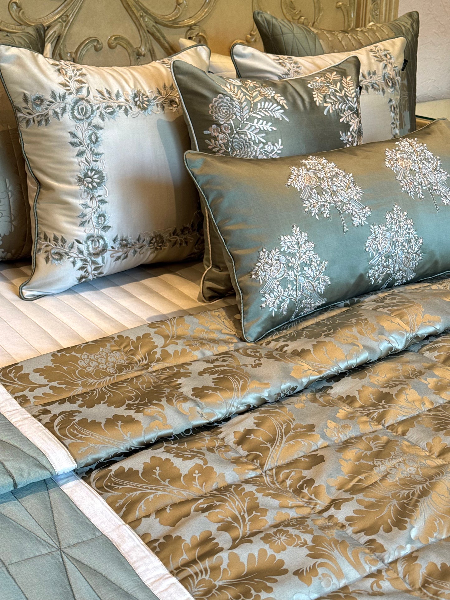 The Sage Merlot Quilt Set