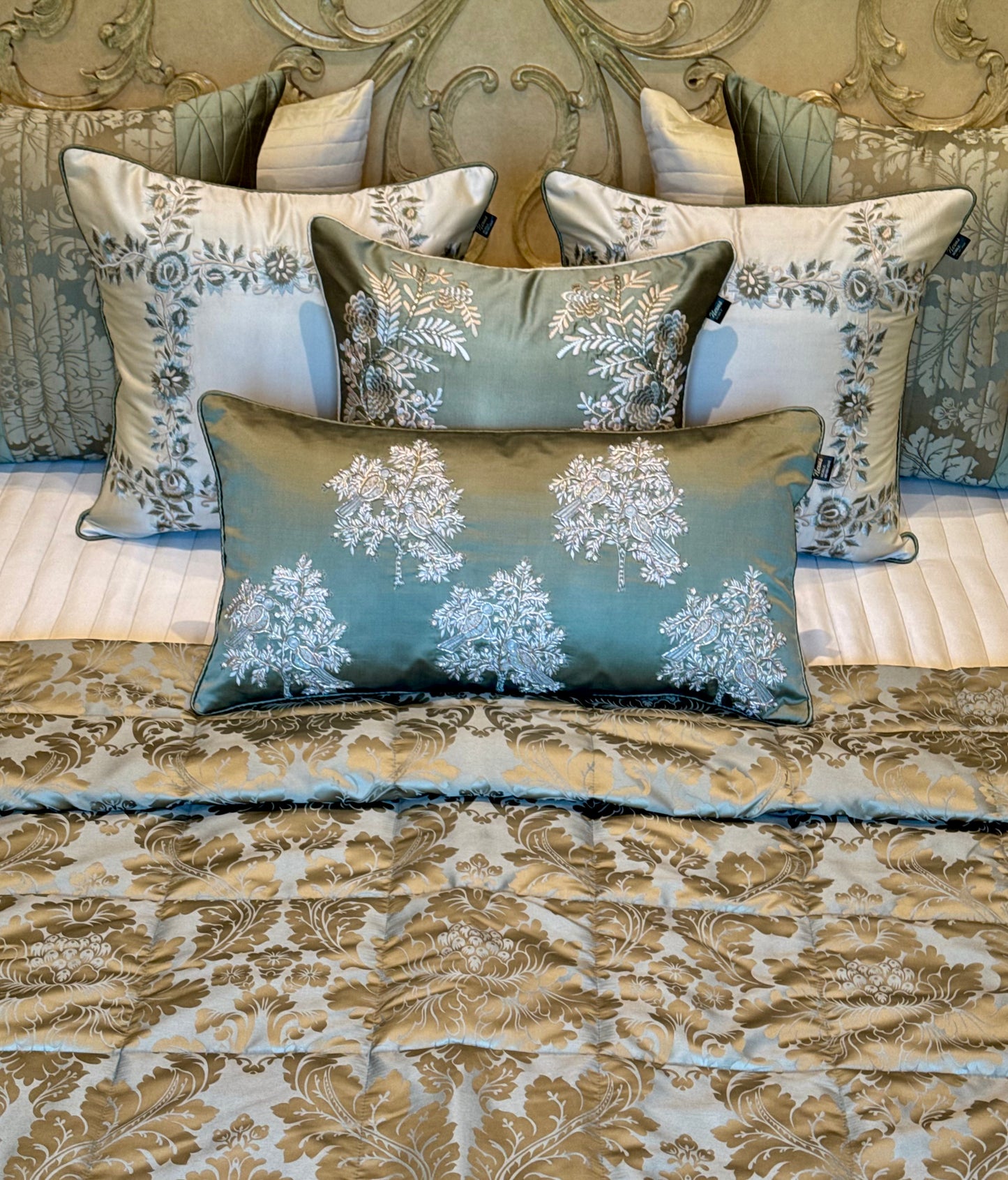 The Sage Merlot Quilt Set