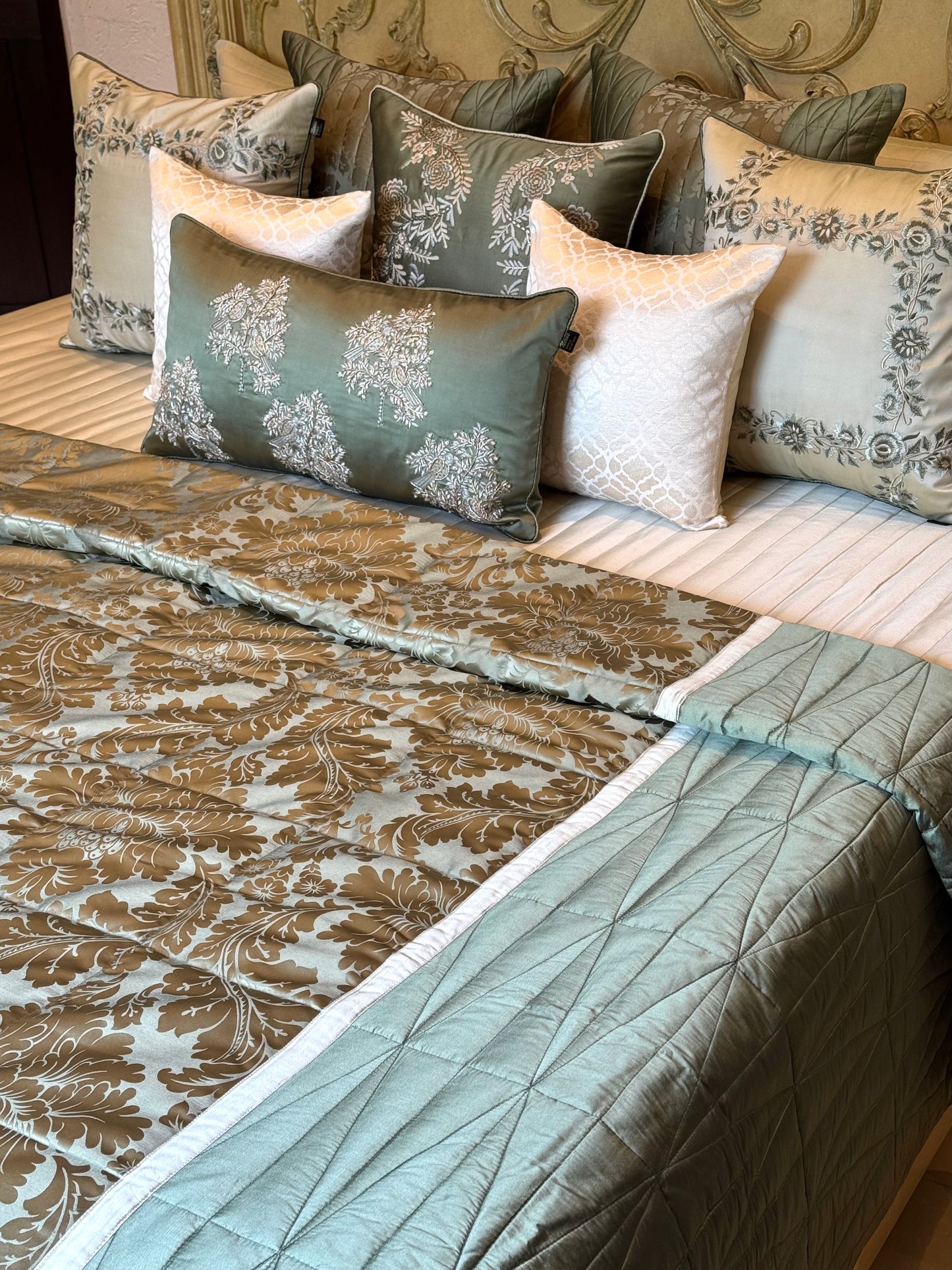 The Sage Merlot Quilt Set