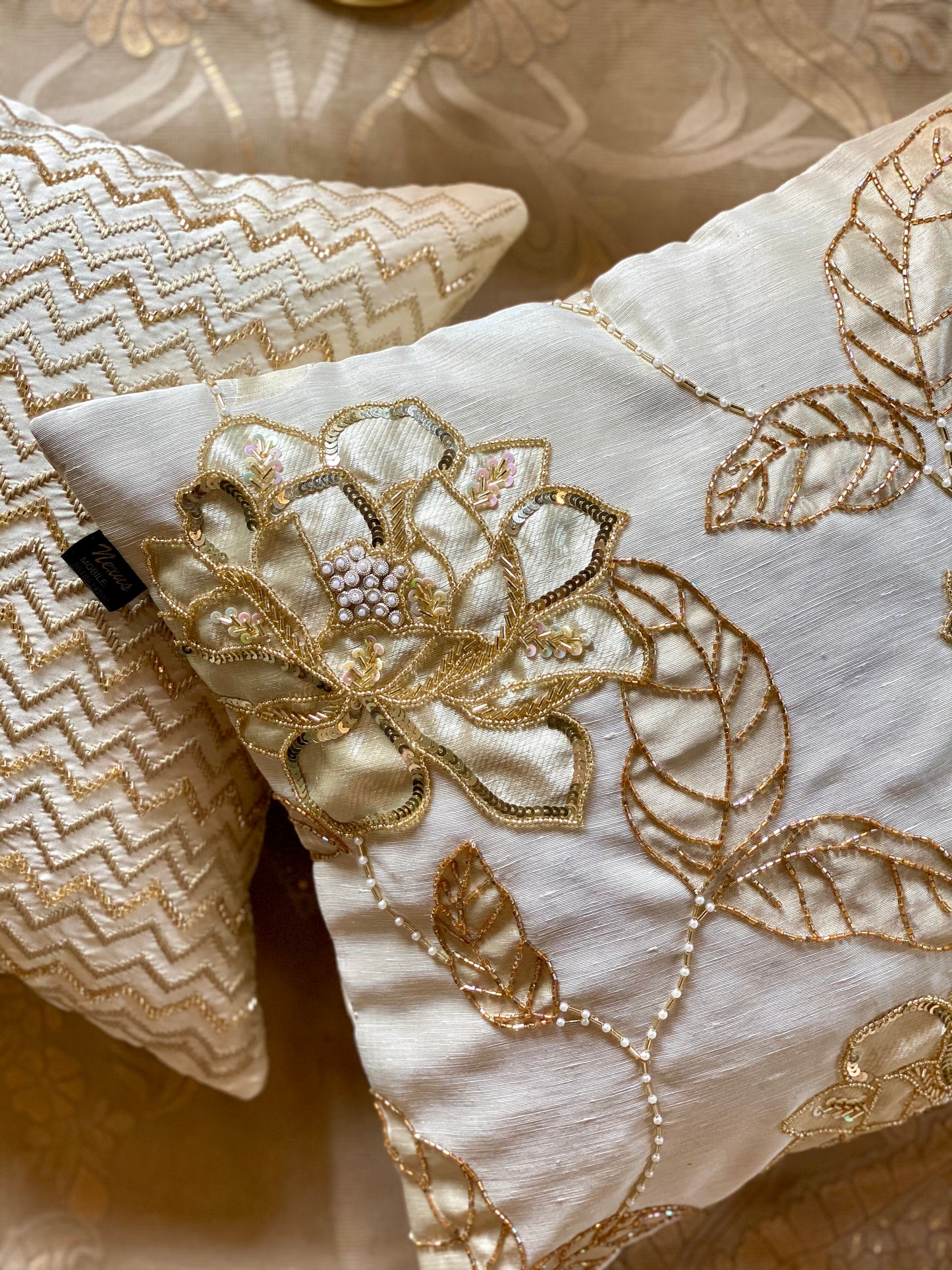 THE ASTER CUSHION COVER