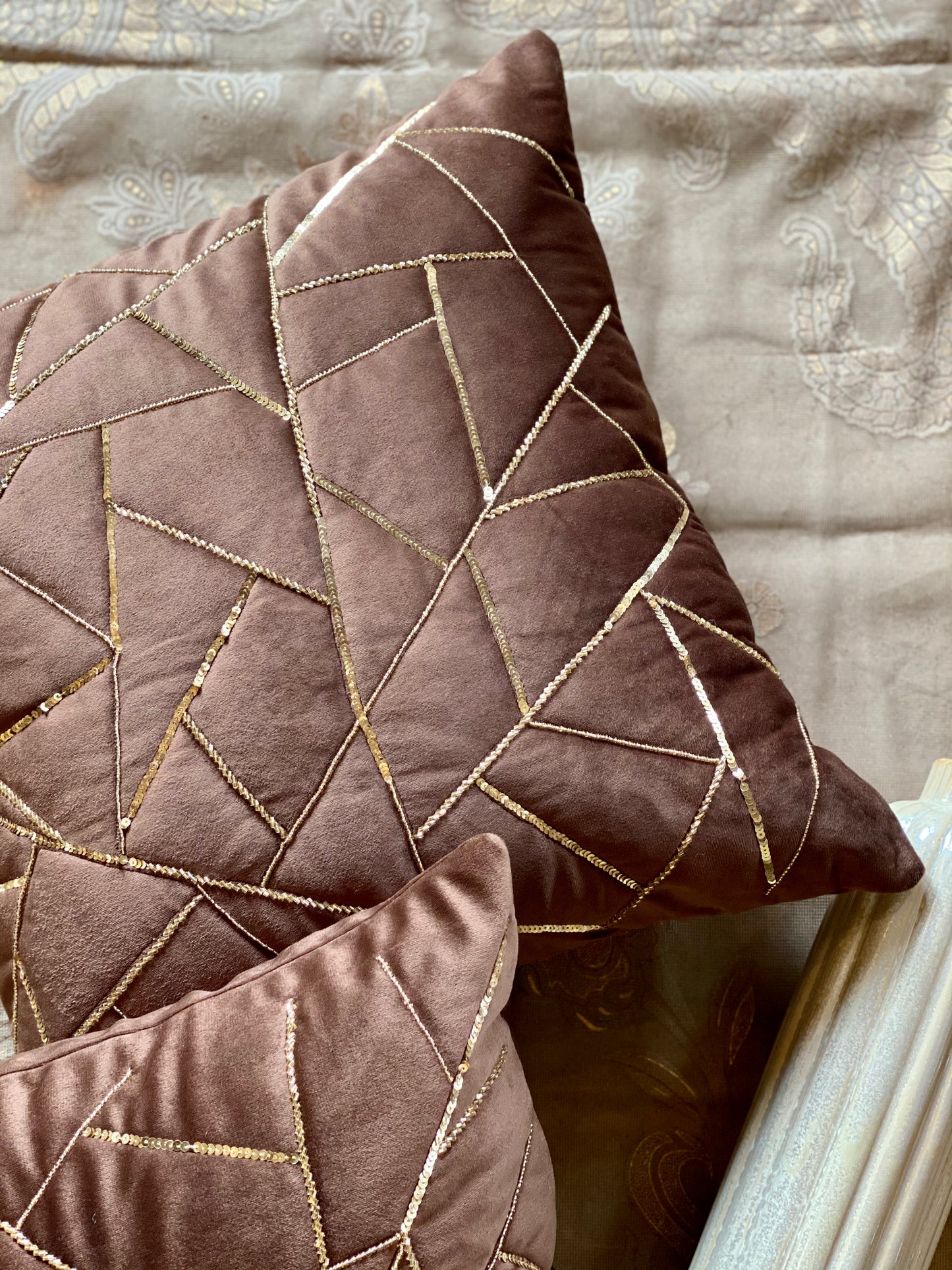 THE BROWN ABSTRACT CUSHION