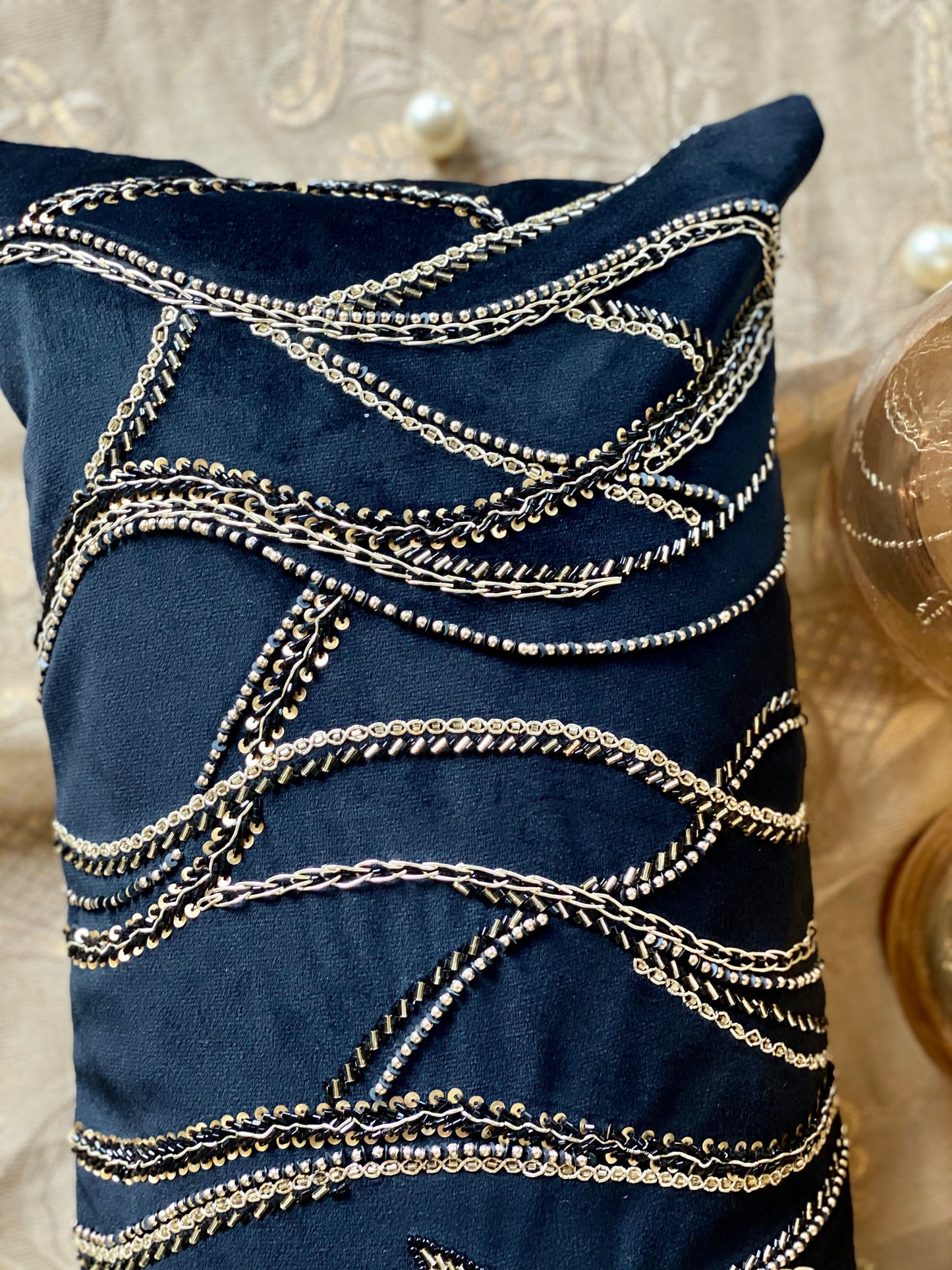 THE BLACK MAZE SPINE (WITH INSERT)