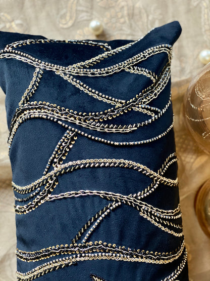 THE BLACK MAZE SPINE (WITH INSERT)