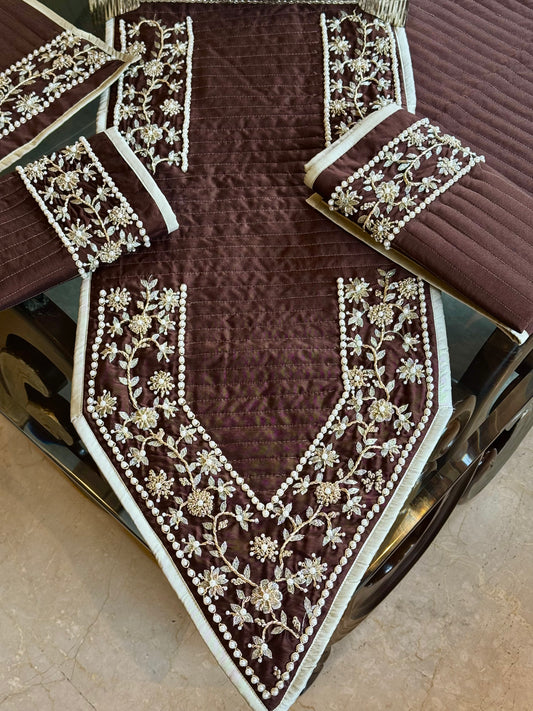 The Brown Regal Weave Table Linen Set