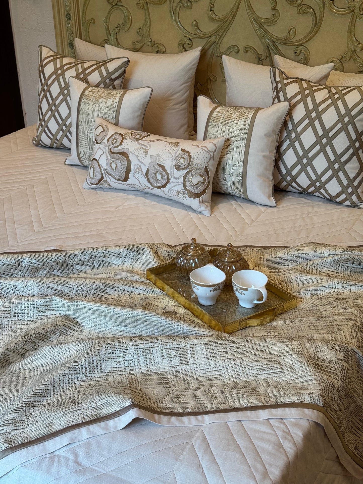 The Linen Mosaic Bedding Set