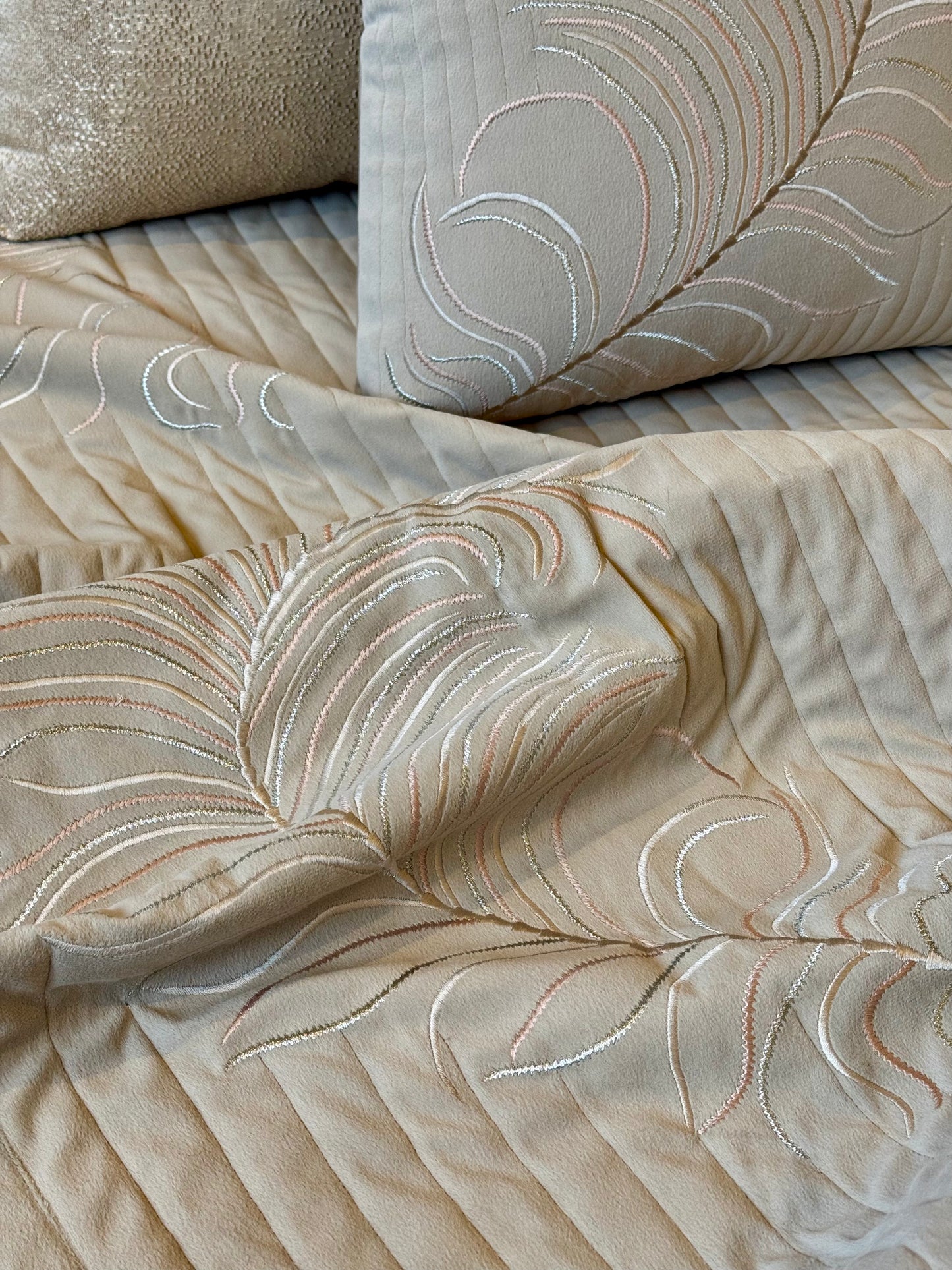 Suede Pearl Quill Bedding Set